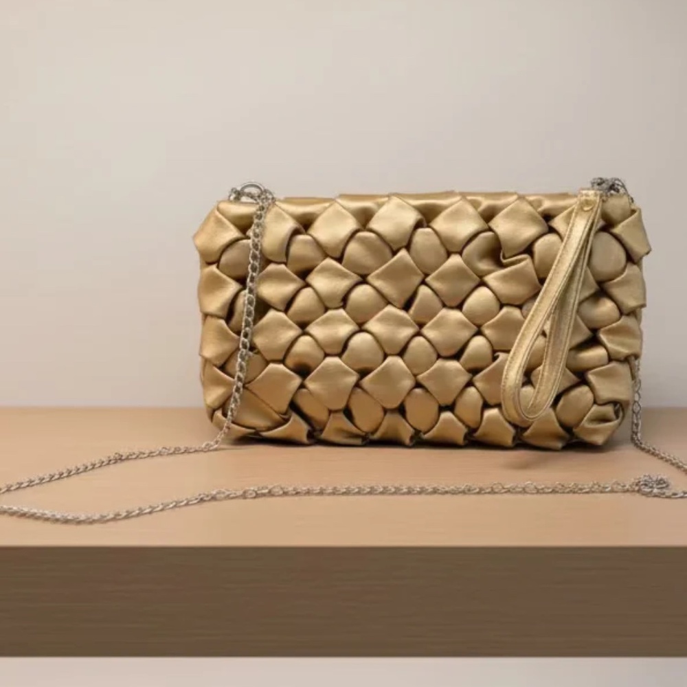 NWT Versatile Gold Woven Bag Crossbody Wristlet or clutch - Picture 2 of 2